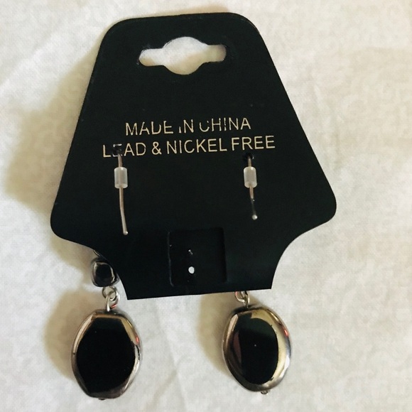 Papaya Black Oval Dangle Drop Hook Fasten Earrings - Picture 3 of 3
